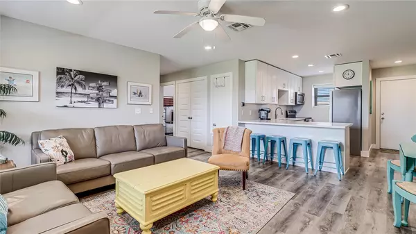 Port Aransas, TX 78373,1107 S 11th ST #25