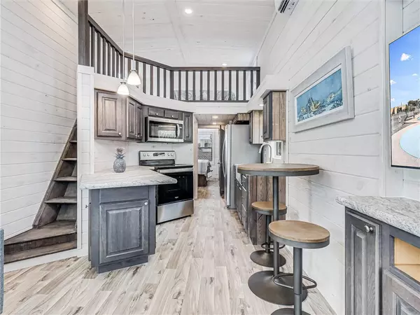 Port Aransas, TX 78373,1100 Port ST #6