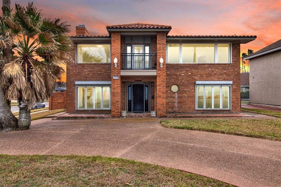5249 Ocean DR, Corpus Christi, TX 78412