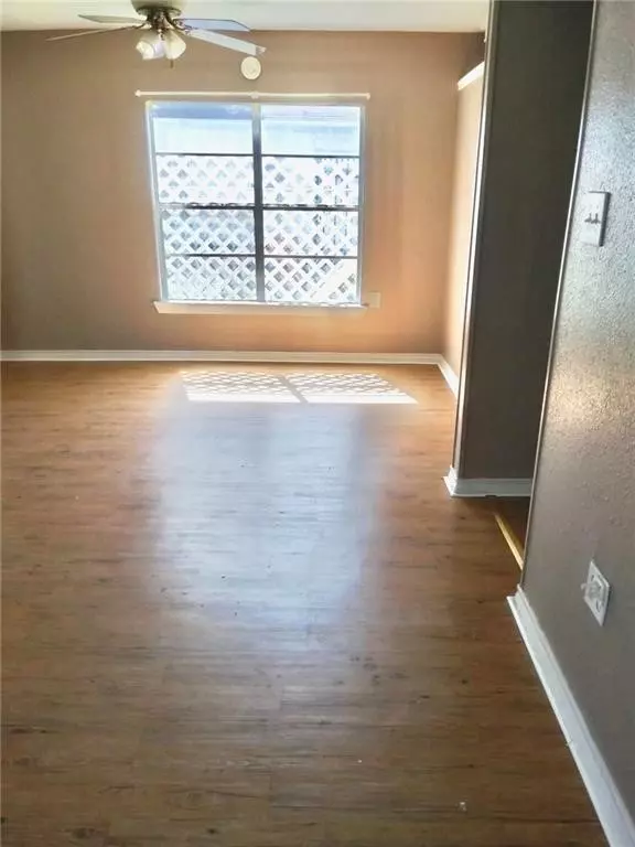 Robstown, TX 78380,416 E Avenue F