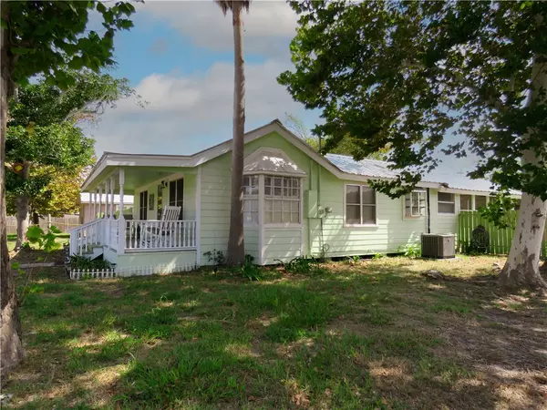 Fulton, TX 78358,508 Broadway ST