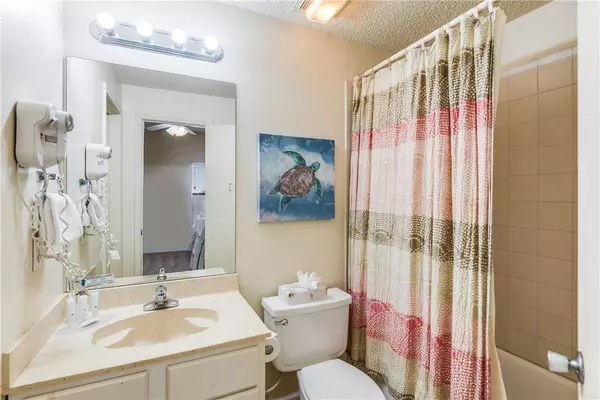 Port Aransas, TX 78373,6317 State Highway 361 #3201