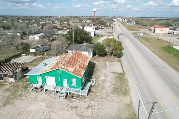605 N Front ST, Mathis, TX 78368