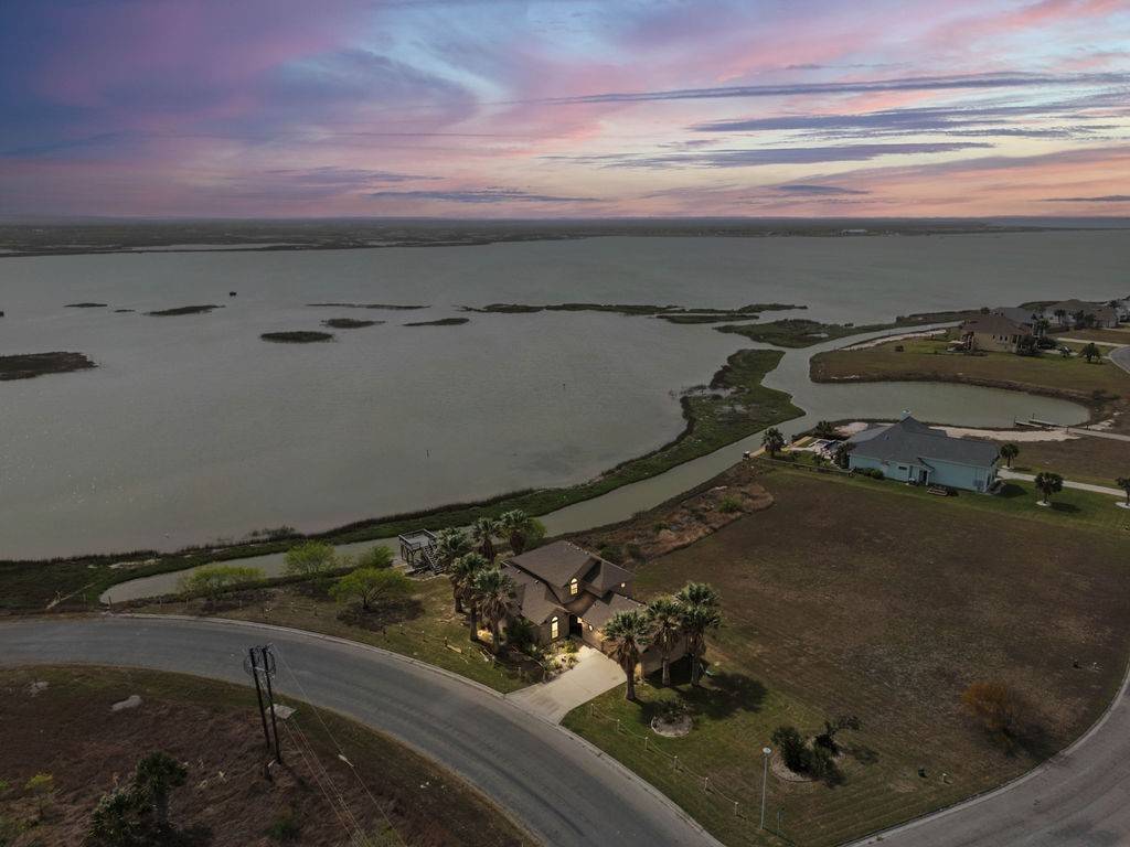 Rockport, TX 78382,1022 Cape Velero DR