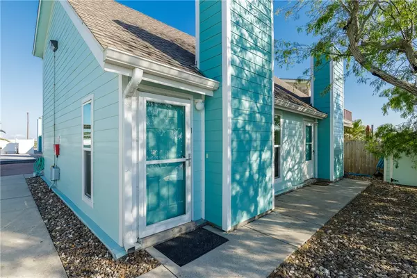 15201 Leeward DR #A1, Corpus Christi, TX 78418