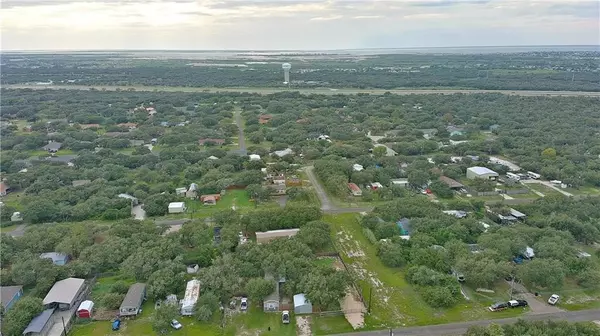 Rockport, TX 78382,901 Steart ST