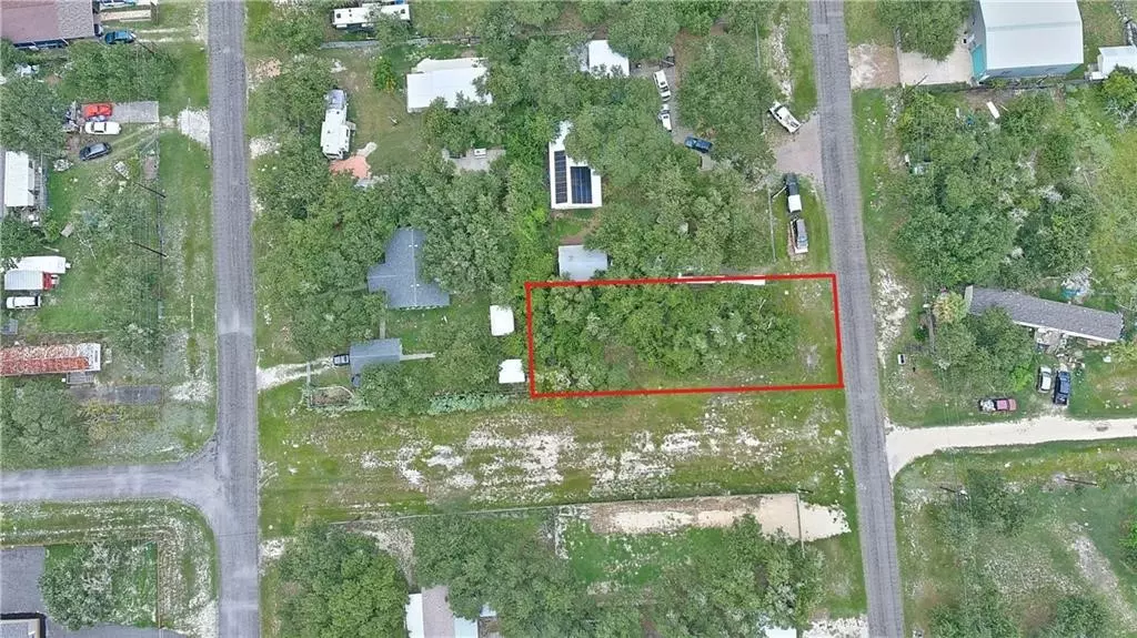 Rockport, TX 78382,901 Steart ST