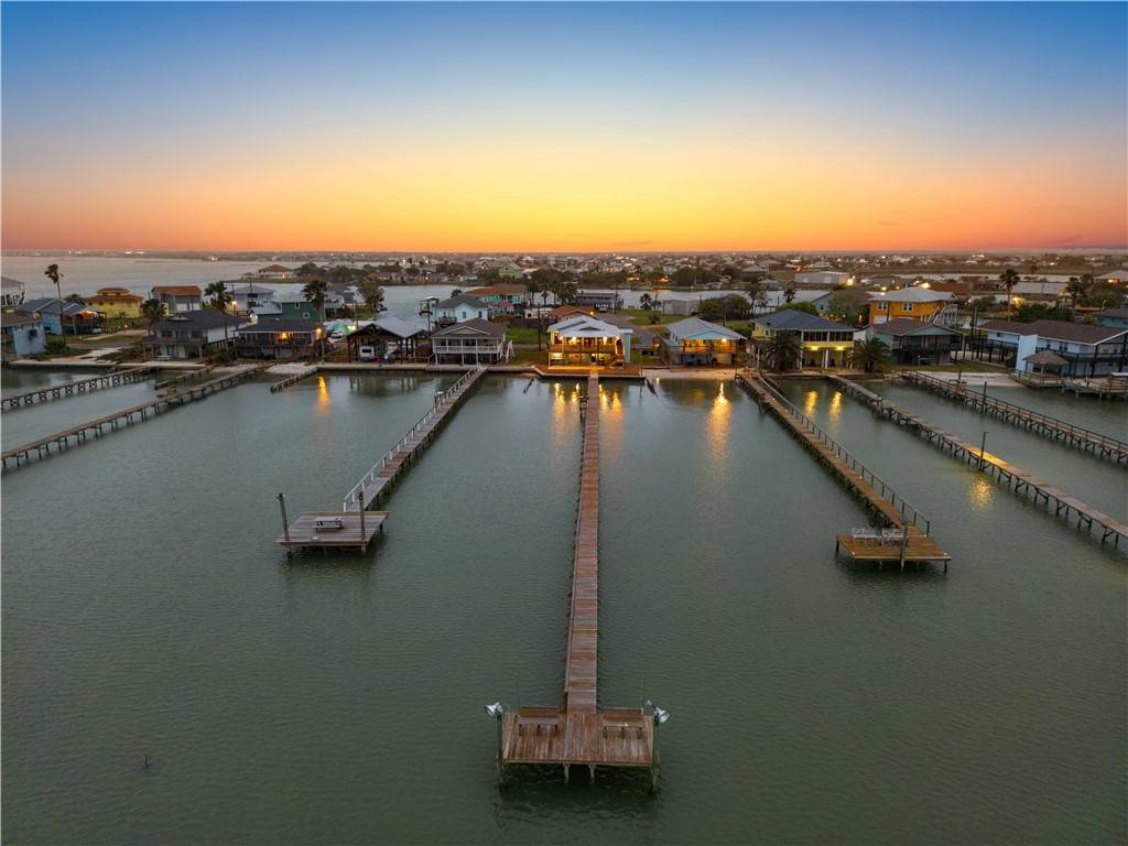 Rockport, TX 78382,672 Copano Ridge Rd