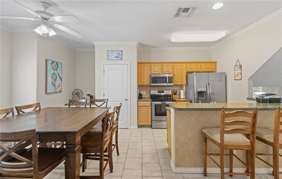 Corpus Christi, TX 78418,14202 Encantada #105