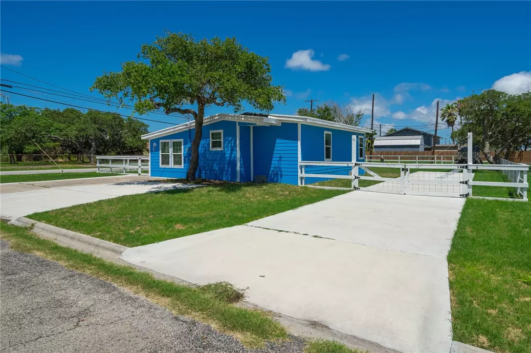 Aransas Pass, TX 78336,1403 S Mccampbell ST