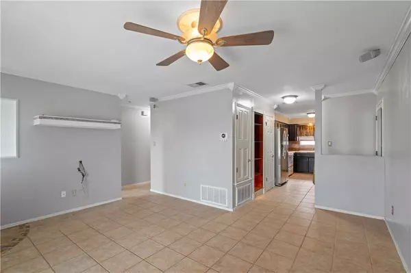 Corpus Christi, TX 78418,2310 Manitoba DR