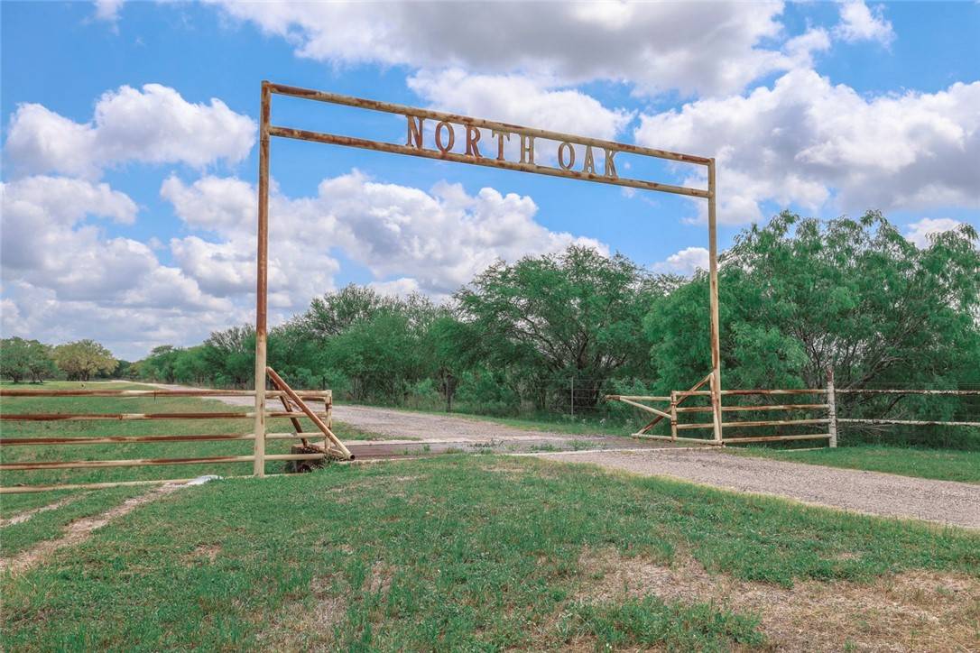 784 Highway 183, Refugio, TX 78377