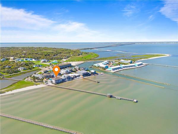 13 Sea Shell Shores DR, Rockport, TX 78382