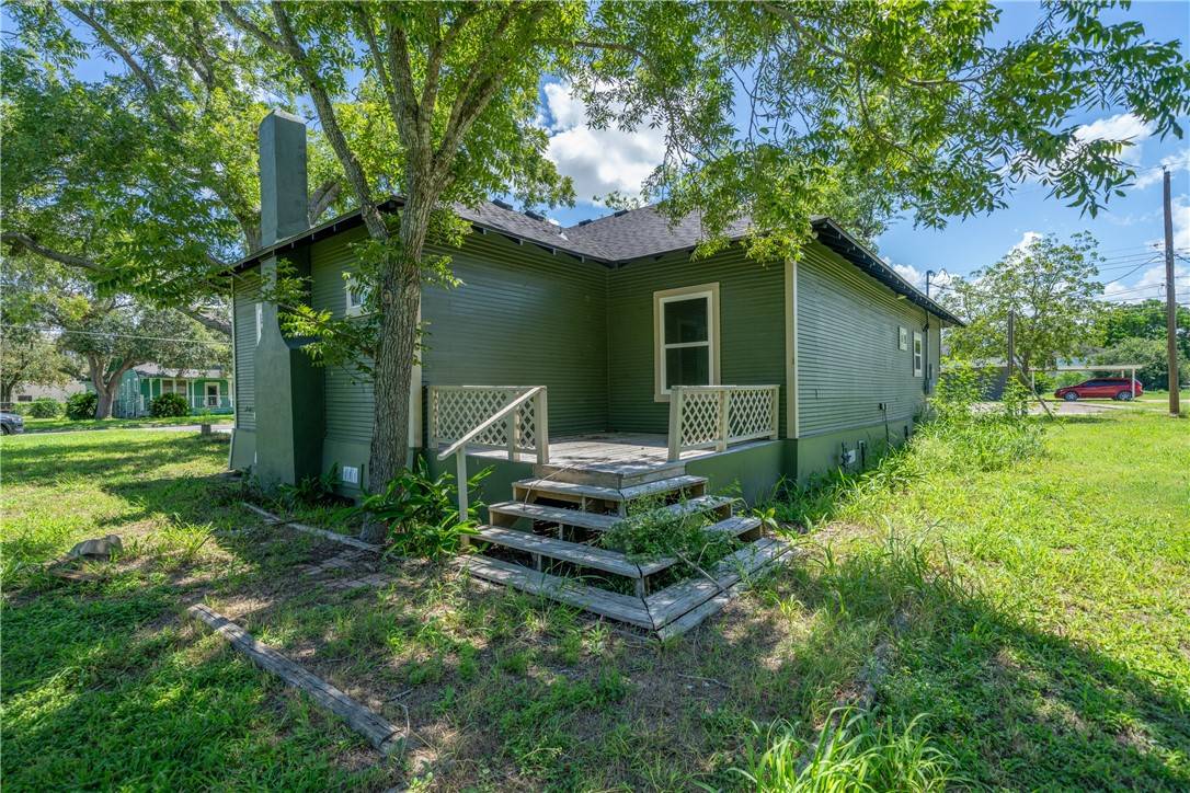 Alice, TX 78332,303 E 4th ST