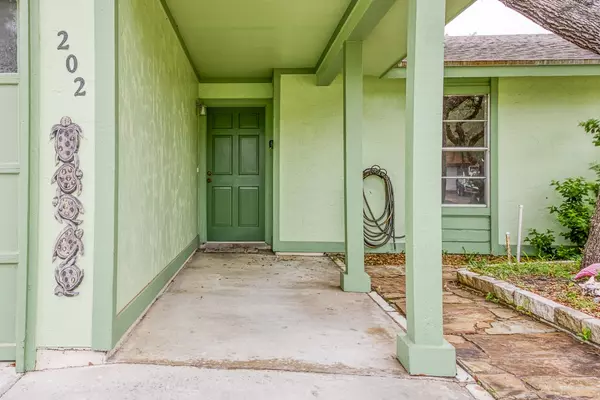 Rockport, TX 78382,202 Retama