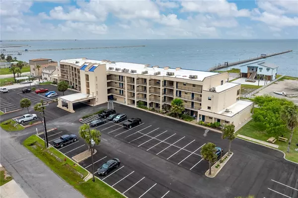 Rockport, TX 78382,1021 Water ST #214