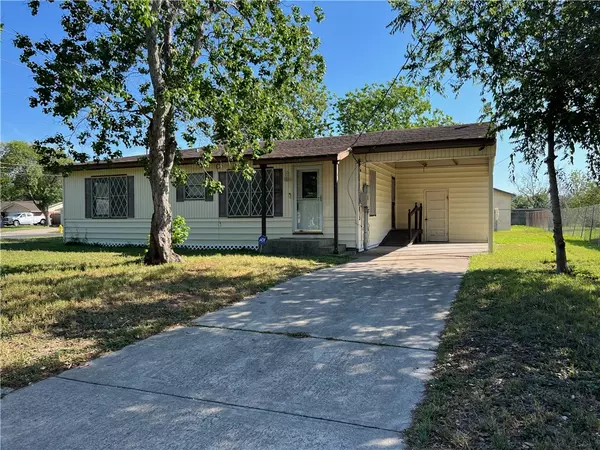 10801 Mayfield DR, Corpus Christi, TX 78410