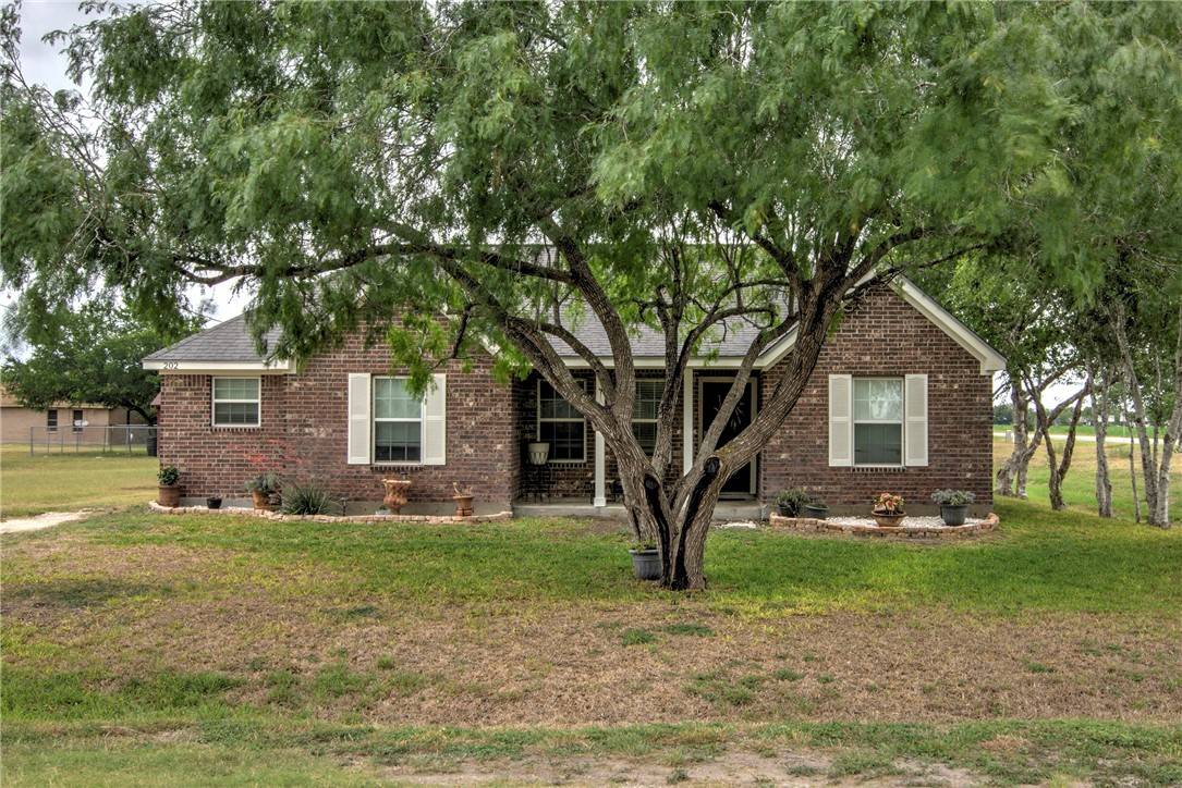 Orange Grove, TX 78372,202 Voekel AVE