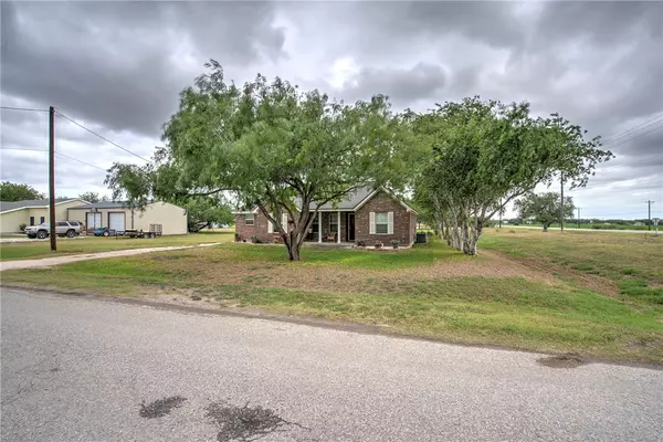 Orange Grove, TX 78372,202 Voekel AVE