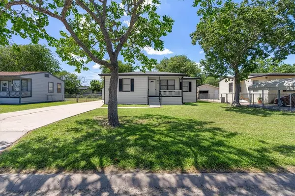 Corpus Christi, TX 78415,1337 Daytona DR