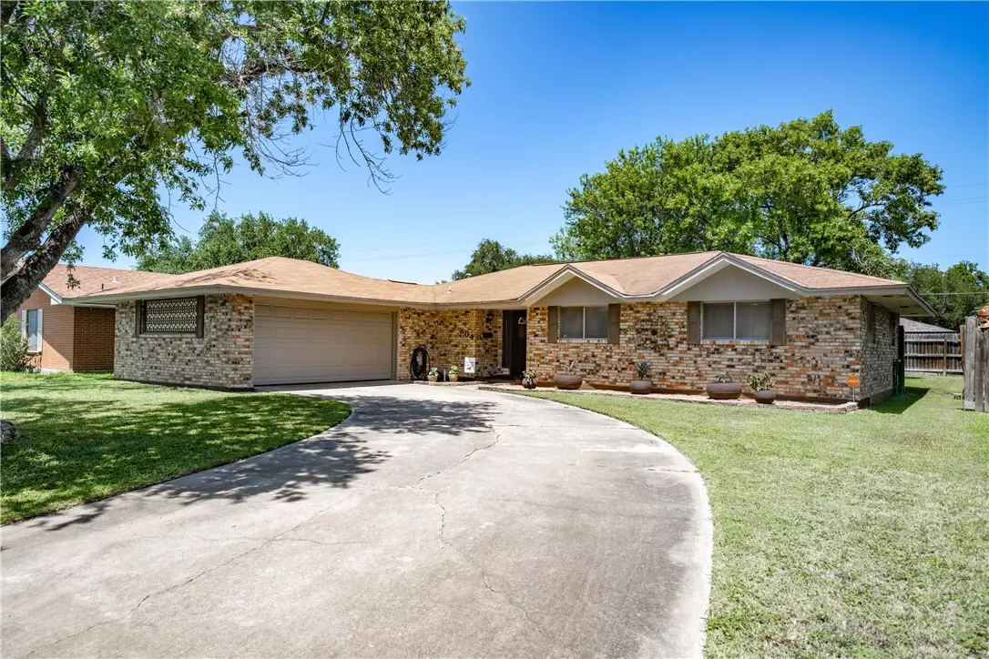 Kingsville, TX 78363,804 S 18th ST