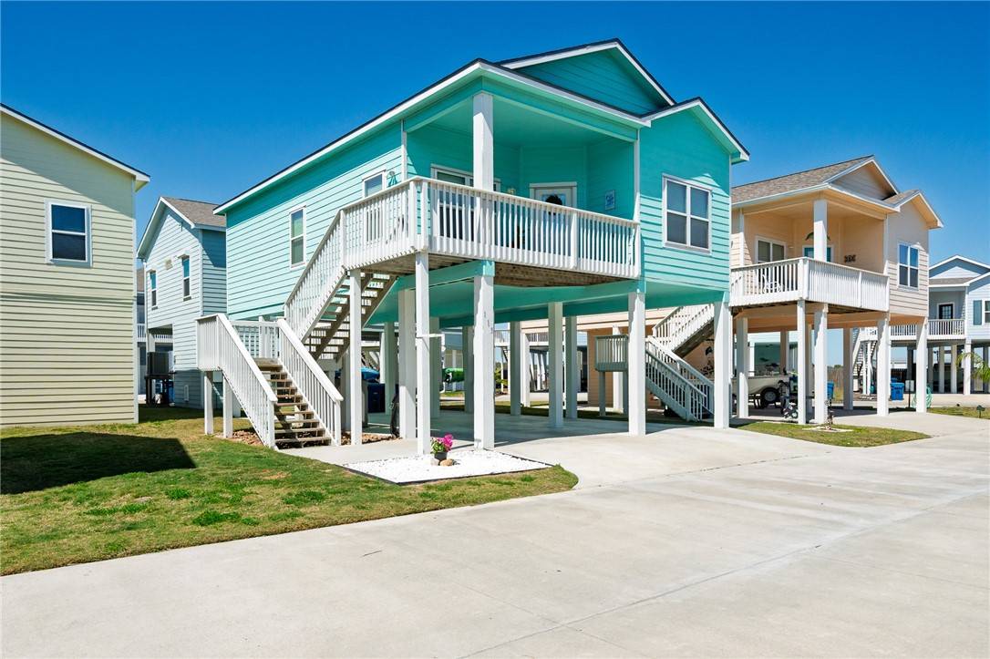 115 N Nautica, Rockport, TX 78382