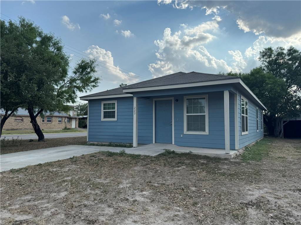Freer, TX 78357,223 S Texas AVE