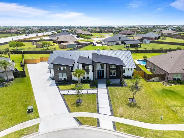 5402 Bonanza DR, Corpus Christi, TX 78414
