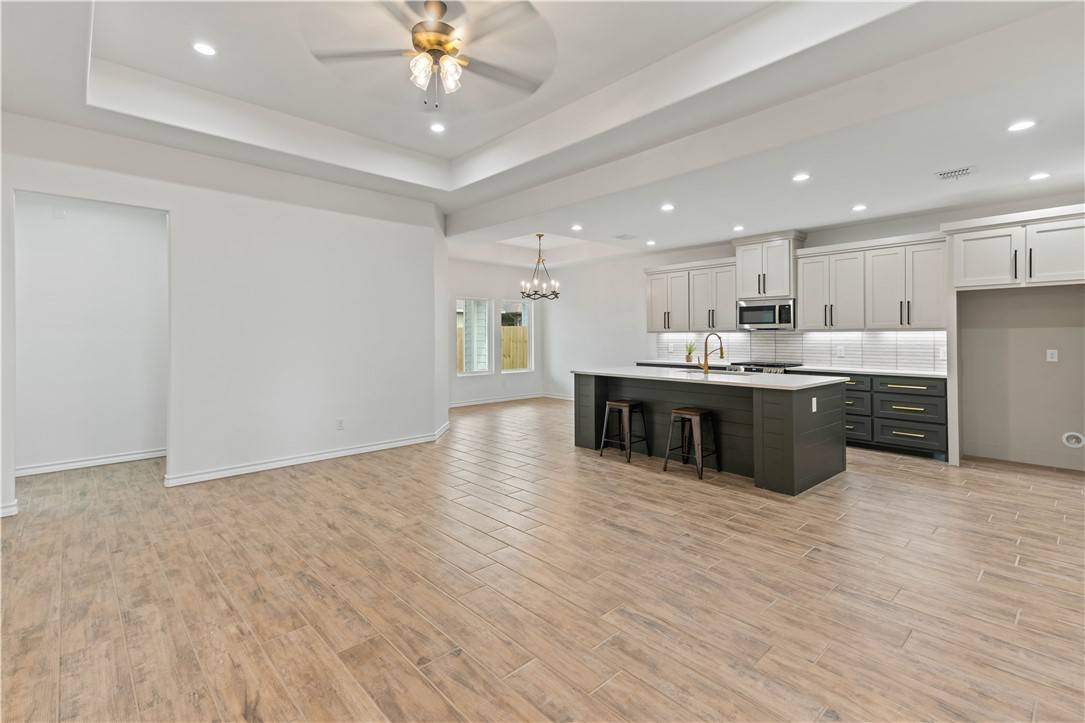 Corpus Christi, TX 78415,6217 Olivia ST