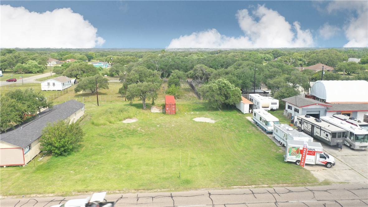 732 N Commercial ST, Aransas Pass, TX 78336