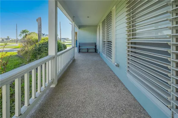 Rockport, TX 78382,202 Ridge Harbor DR