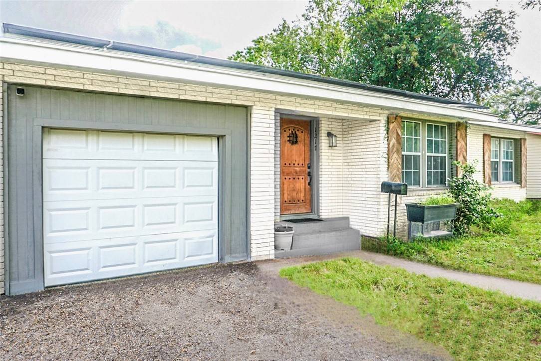 1217 Rose DR, Alice, TX 78332