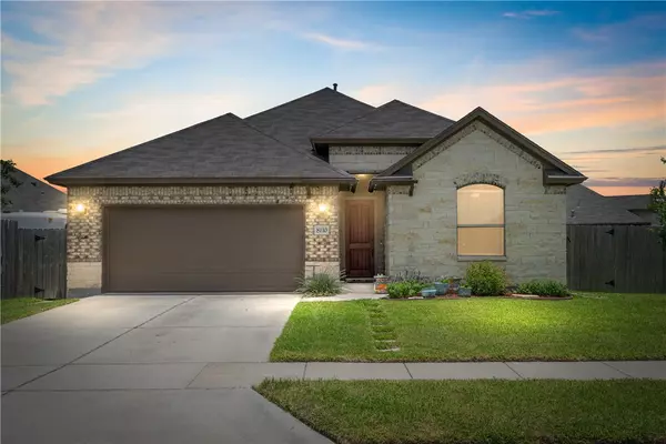 8110 RESPLANDOR, Corpus Christi, TX 78414