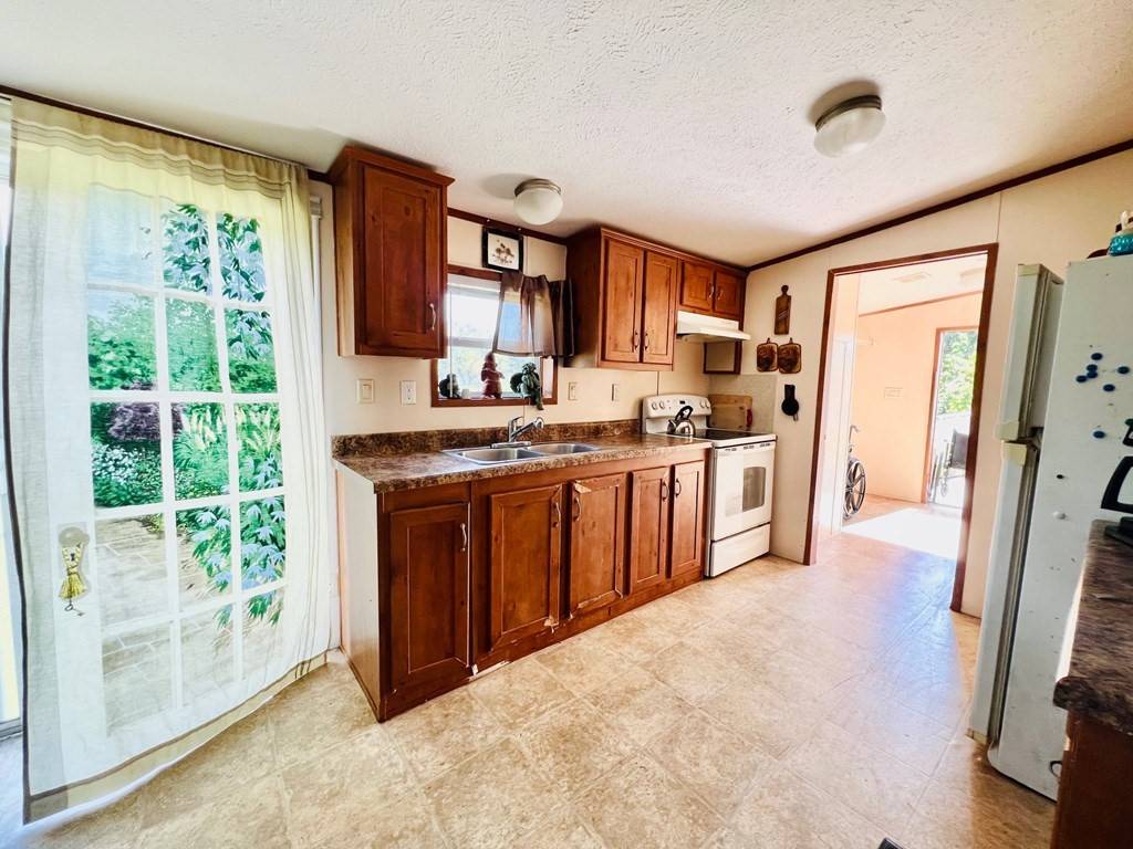 Rockport, TX 78382,227 & 231 S Kossuth ST
