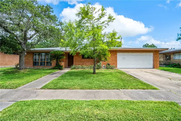 445 Poenisch, Corpus Christi, TX 78412