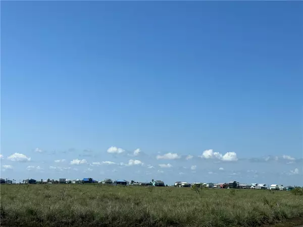 647 Northwest DR, Rockport, TX 78382
