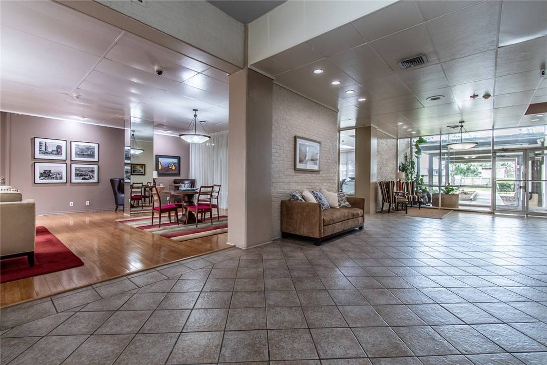 Corpus Christi, TX 78412,4600 Ocean DR #505