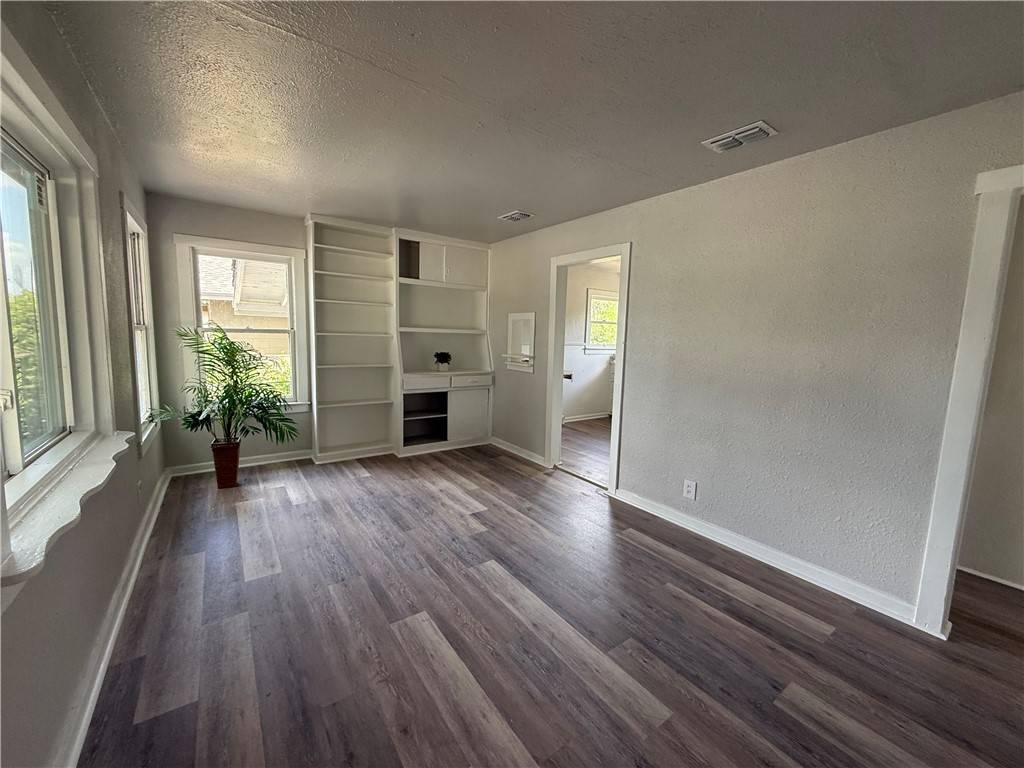 Kingsville, TX 78363,624 E Kenedy AVE