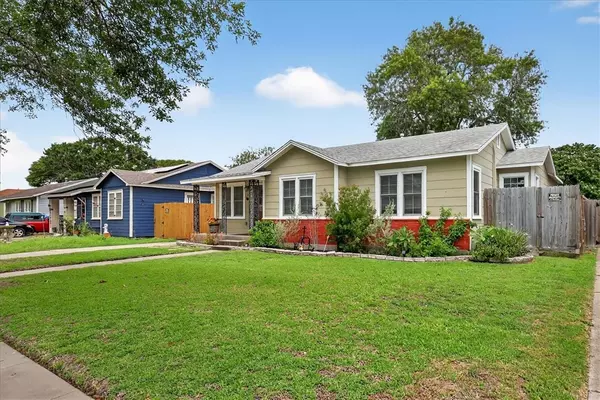 Corpus Christi, TX 78411,934 Cunningham ST