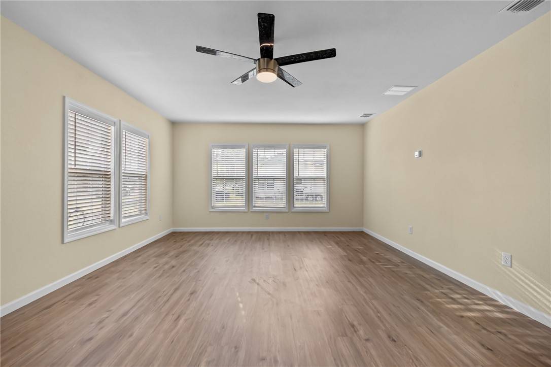 Sinton, TX 78387,600 E Borden ST