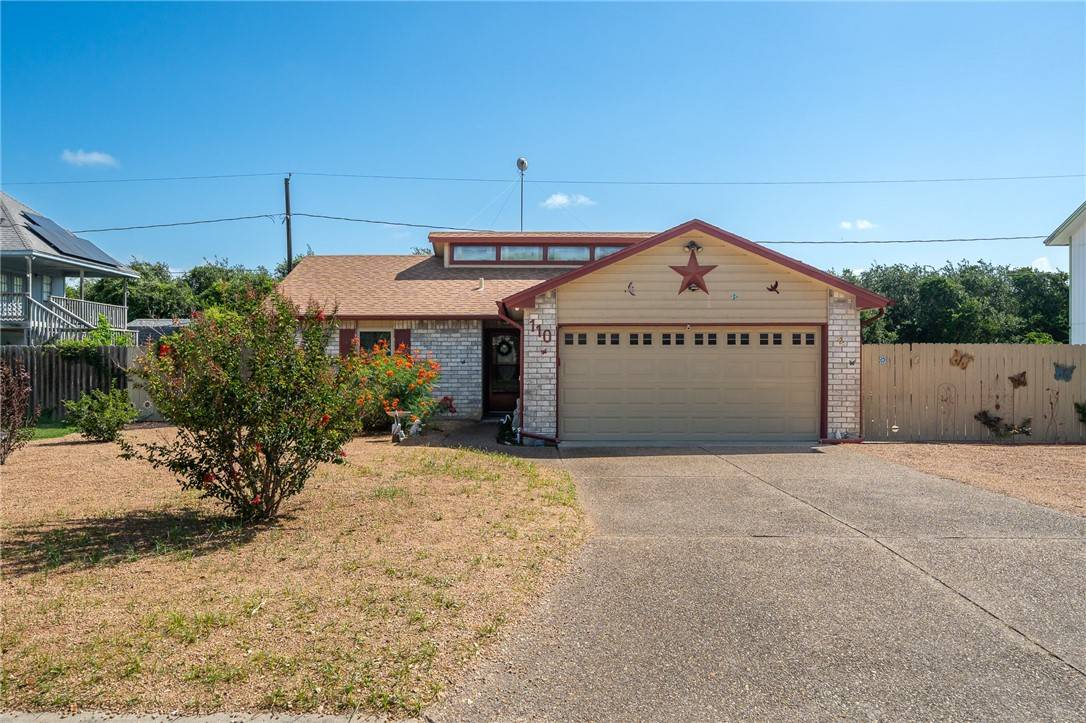 110 Spoonbill AVE, Aransas Pass, TX 78336