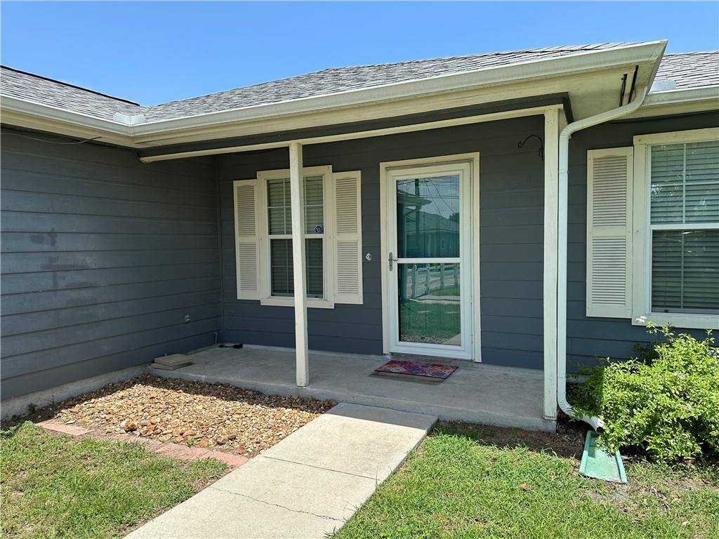 Corpus Christi, TX 78418,2037 Crestmont ST