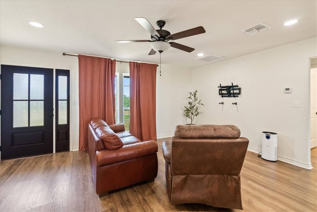 Sandia, TX 78383,676 Fm 534