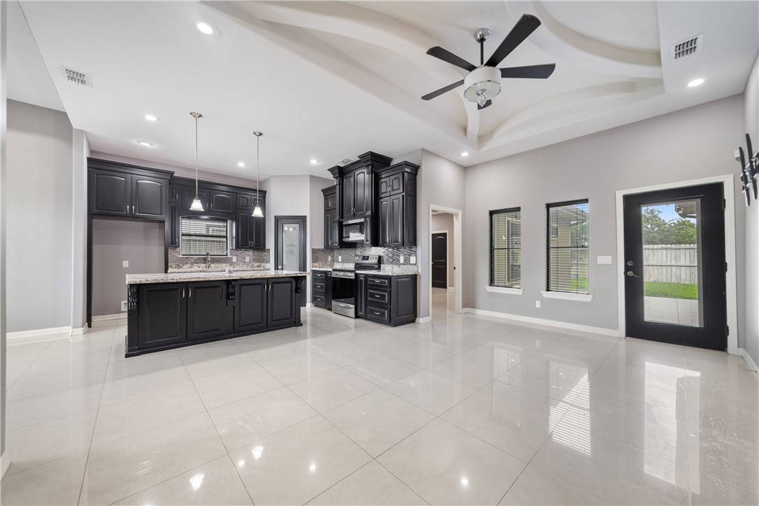 Kingsville, TX 78363,1970 Paraiso DR