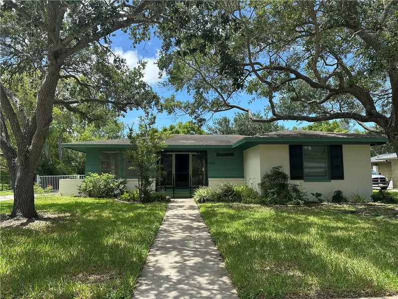 426 Pasadena PL, Corpus Christi, TX 78411