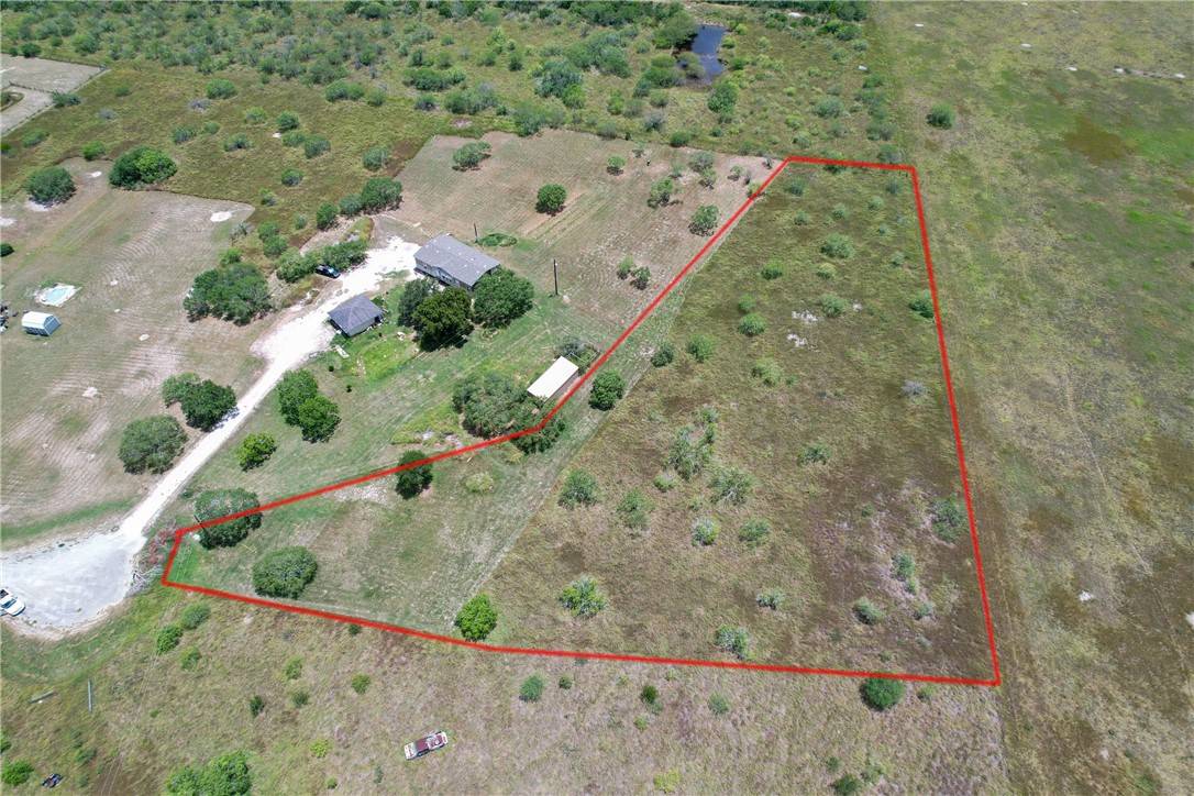 Skidmore, TX 78389,1500 Lois