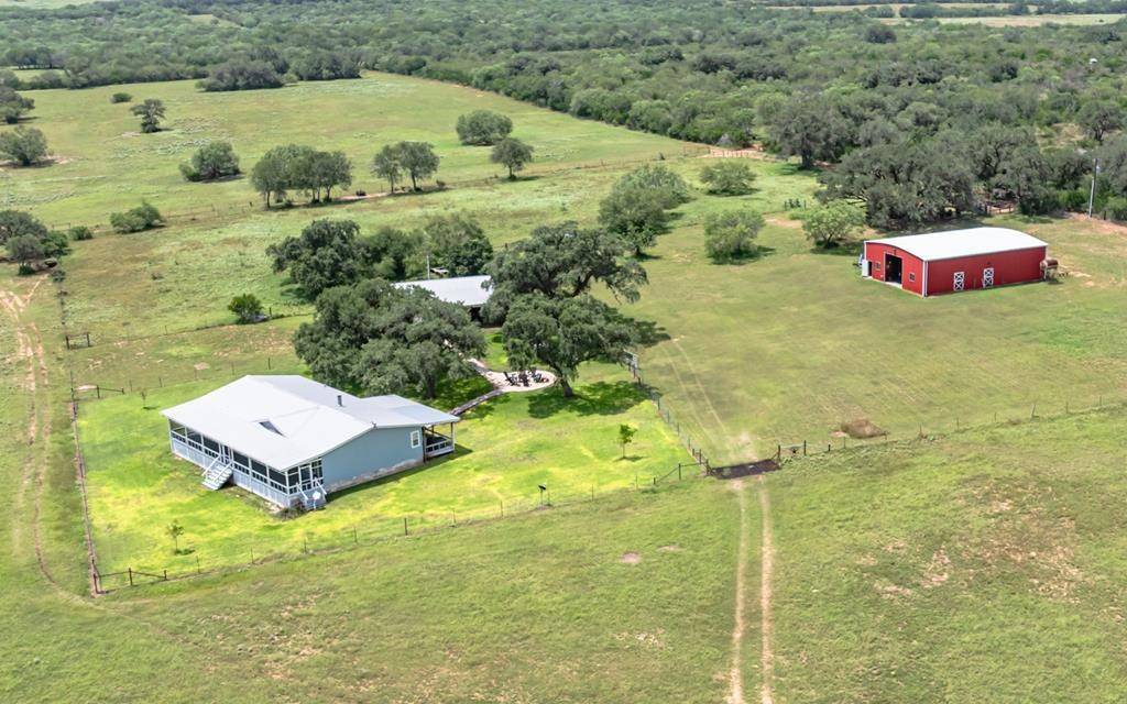 3737 CR 306, Beeville, TX 78102