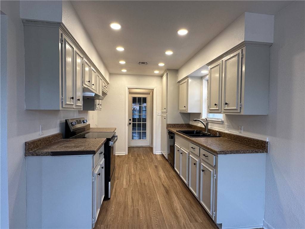 Corpus Christi, TX 78415,6118 Locke