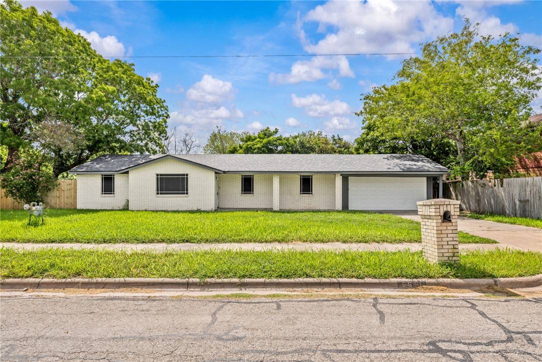 5611 Nelson, Corpus Christi, TX 78411