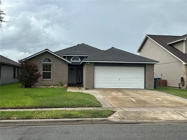 2104 Westwood DR, Portland, TX 78374